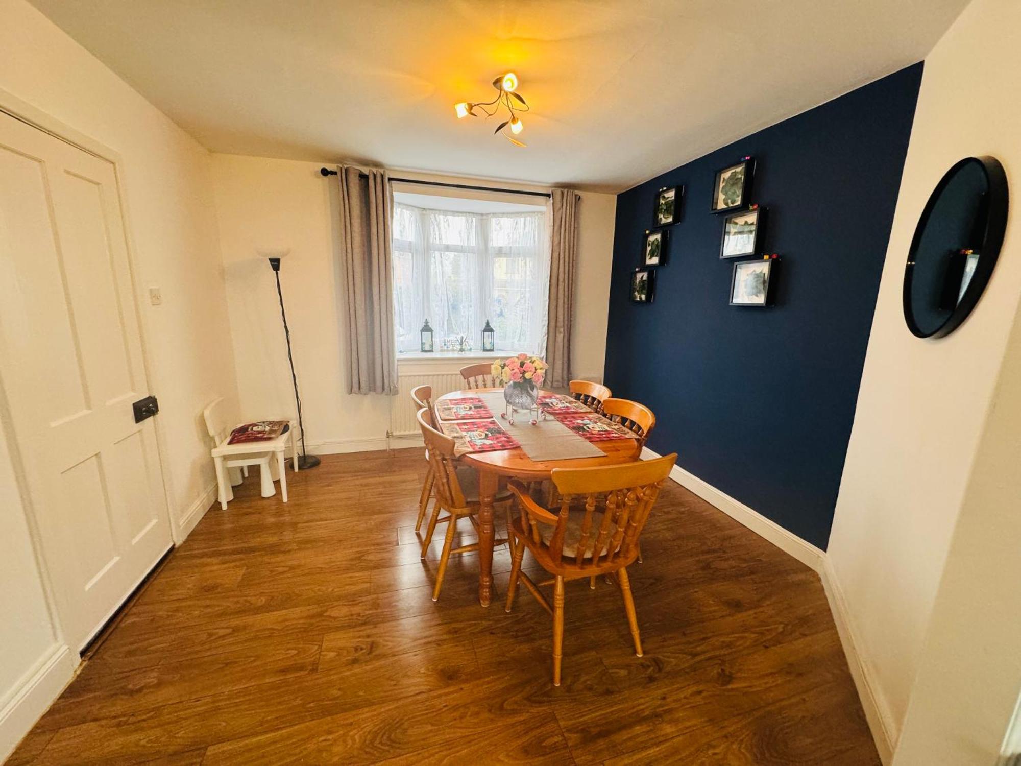 Chic 5 Bedroom House With Private Parking & Garden Bristol Bagian luar foto